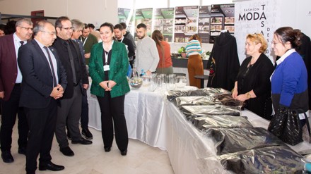 Selçuk Üniversitesi Fen Fakültesinde “Gün Birlik Günü” temalı atölye çalışması ve kermes etkinliği düzenlendi